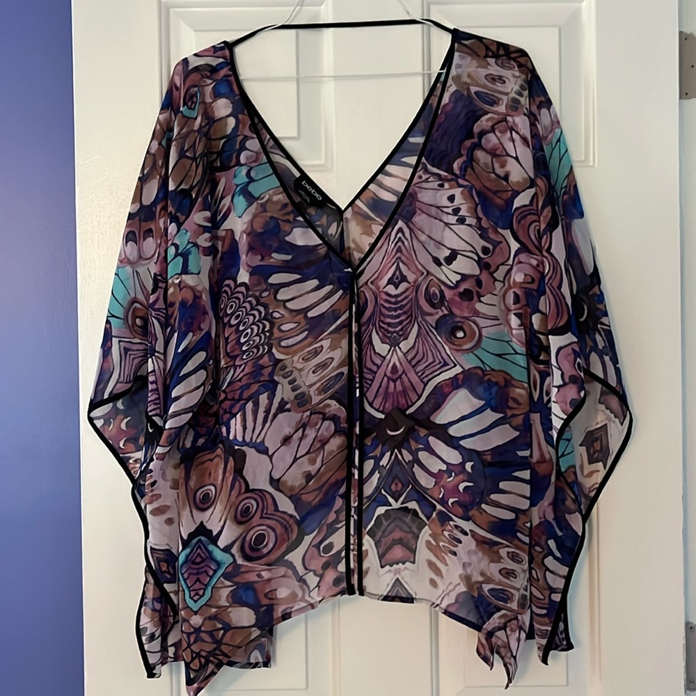 Bebe colorful top